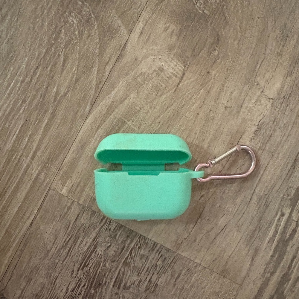 Silicone Turqoise Wireless Earbuds Case with Carabiner